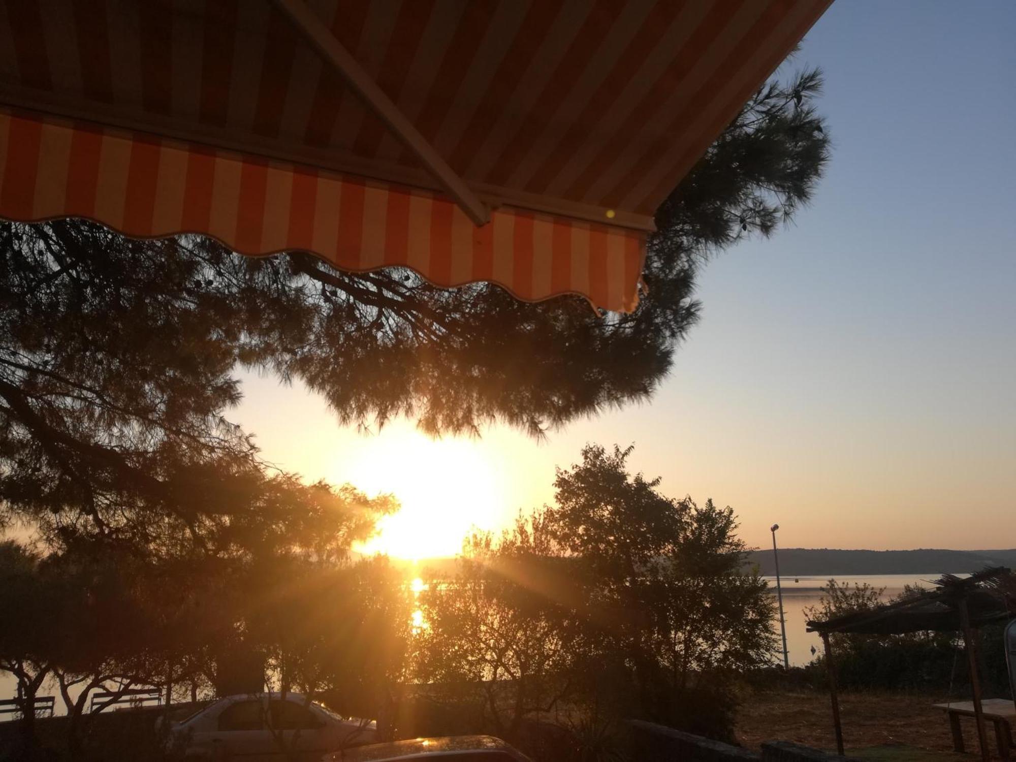 Raslina Sun Apartment מראה חיצוני תמונה